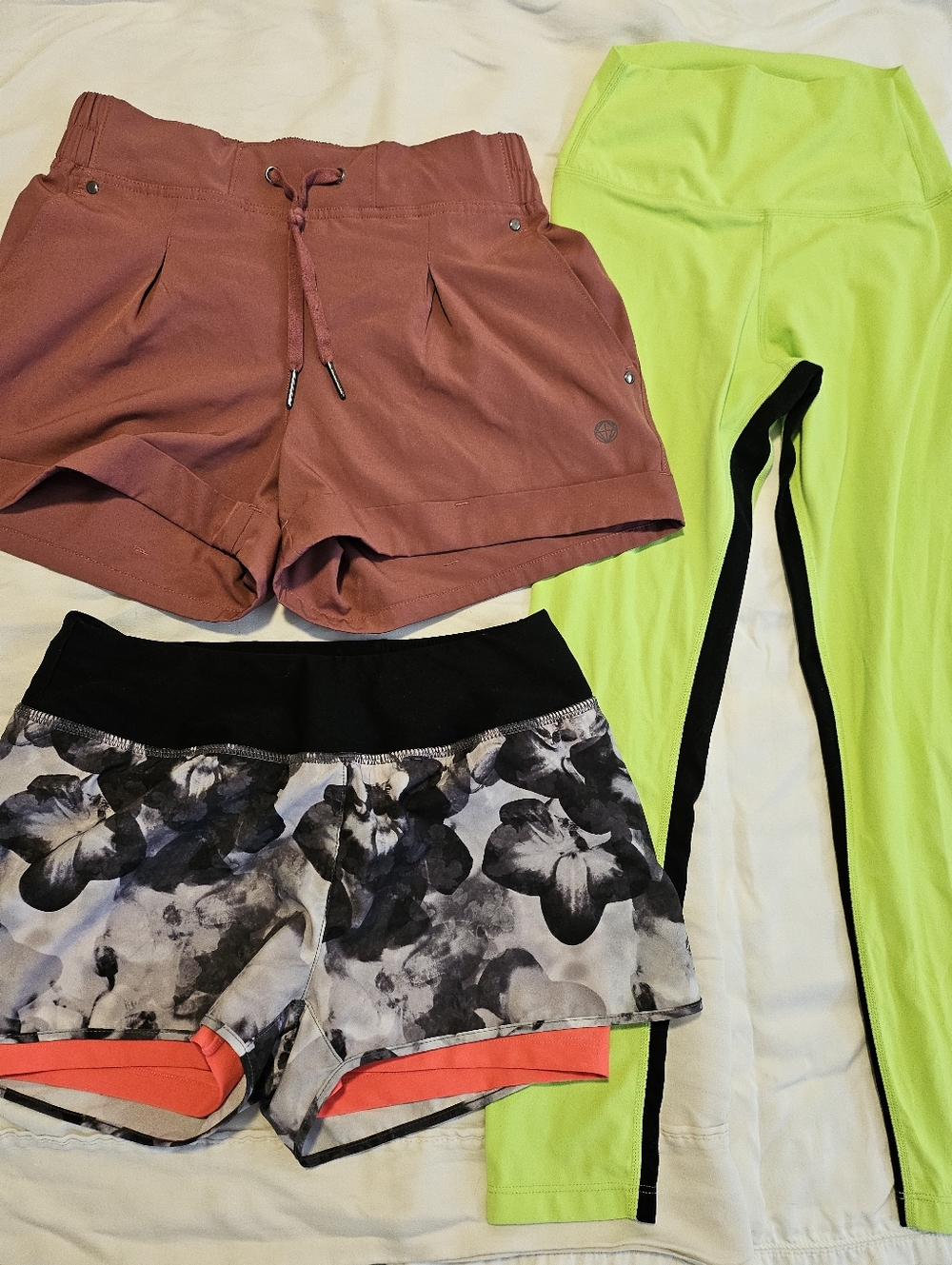 Lot - Splits 59 Leggings Size S, MPG Shorts Size XS, Mondetta Shorts Size XS